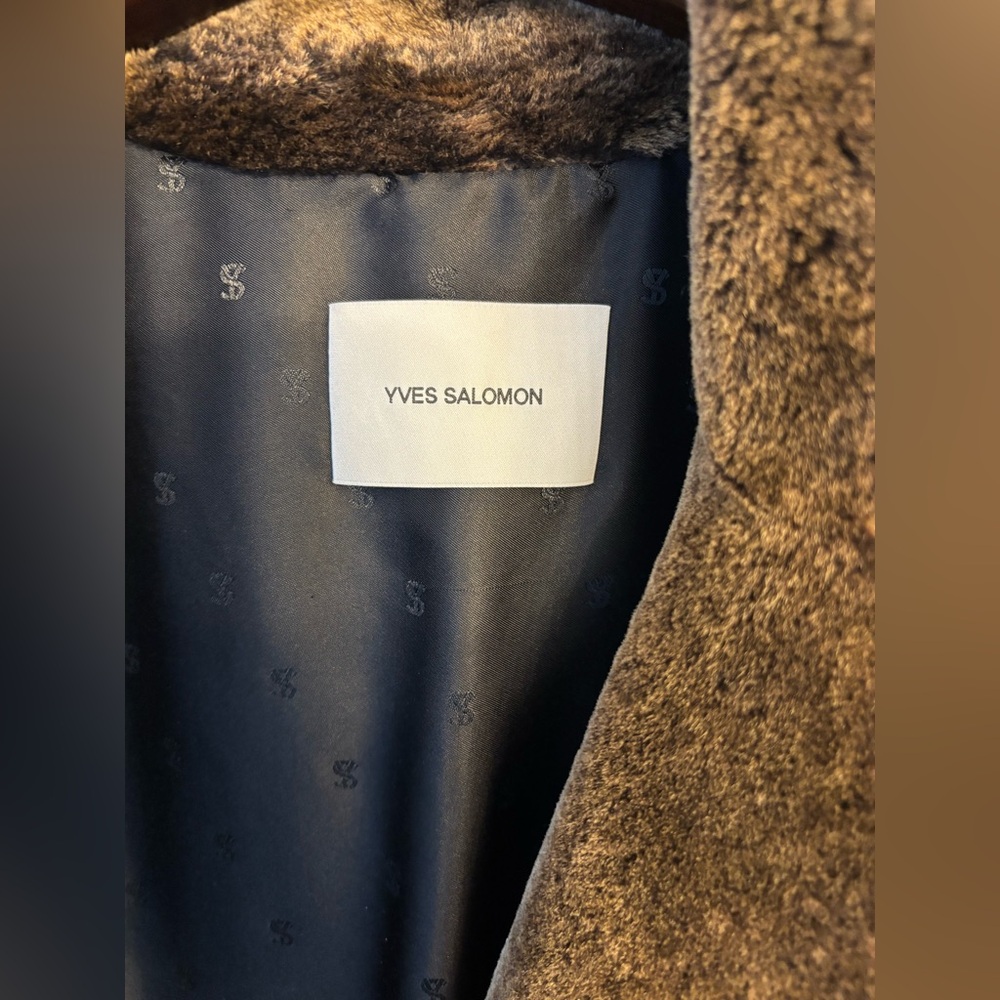 Yves Salomon shearling lamb coat Size38 or M. Olive color. Like new with tag. - Picture 8 of 12